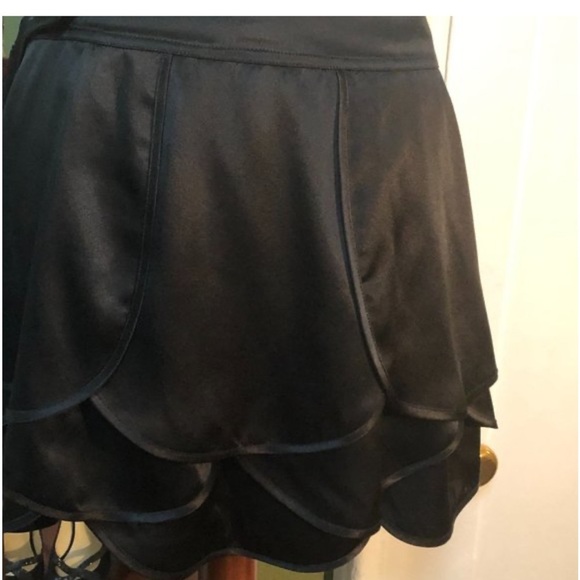Armani Exchange A|X Black Flower Petal Silk Mini Skirt flower size 2 - Picture 5 of 5
